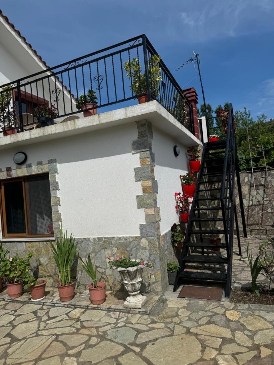 Villa Zefi Rrenc Papaj Екстер'єр фото